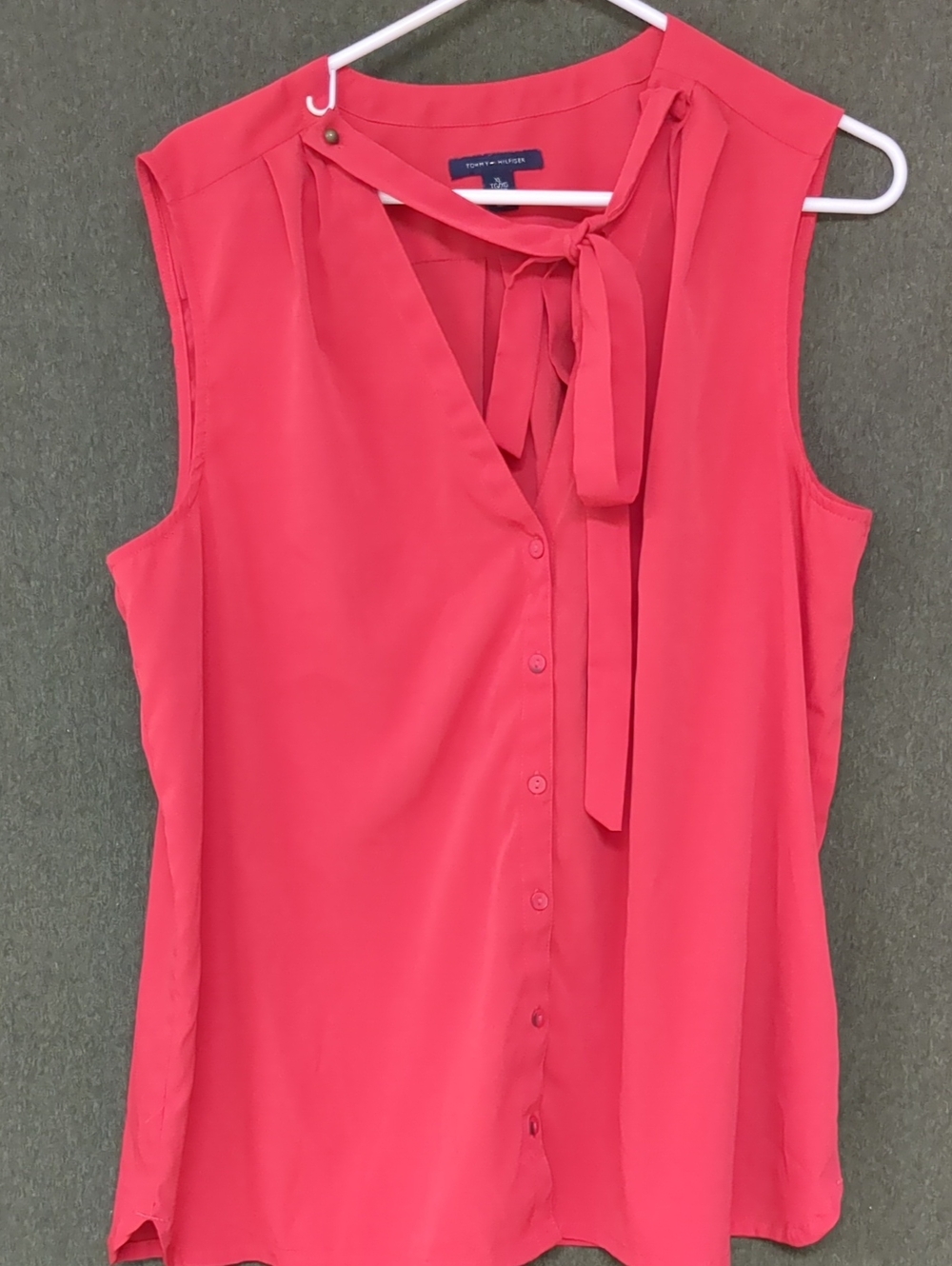 Tommy Hilfiger Tie Neck Sleeveless Blouse in Pink XL Like New